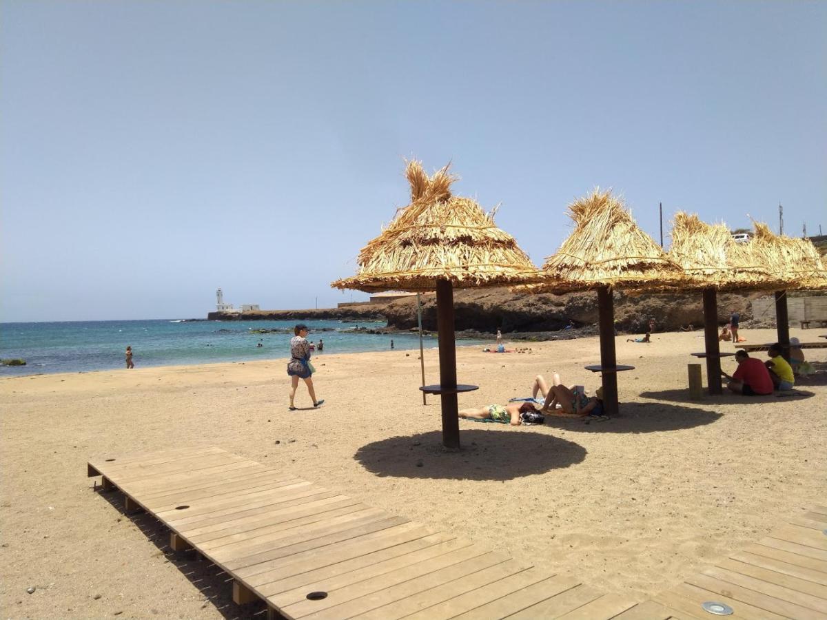 Syds Beach House Прая Екстериор снимка